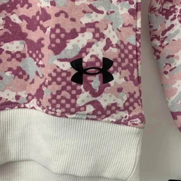 Girls Under Armour Fleece Lined Camo Sweatshirt Pink/White  Size 5 NEW WITH TAGS - Picture 5 of 11